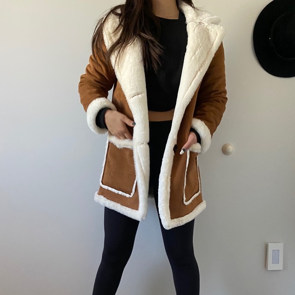 Fur lined coat - Picture 3 of 5